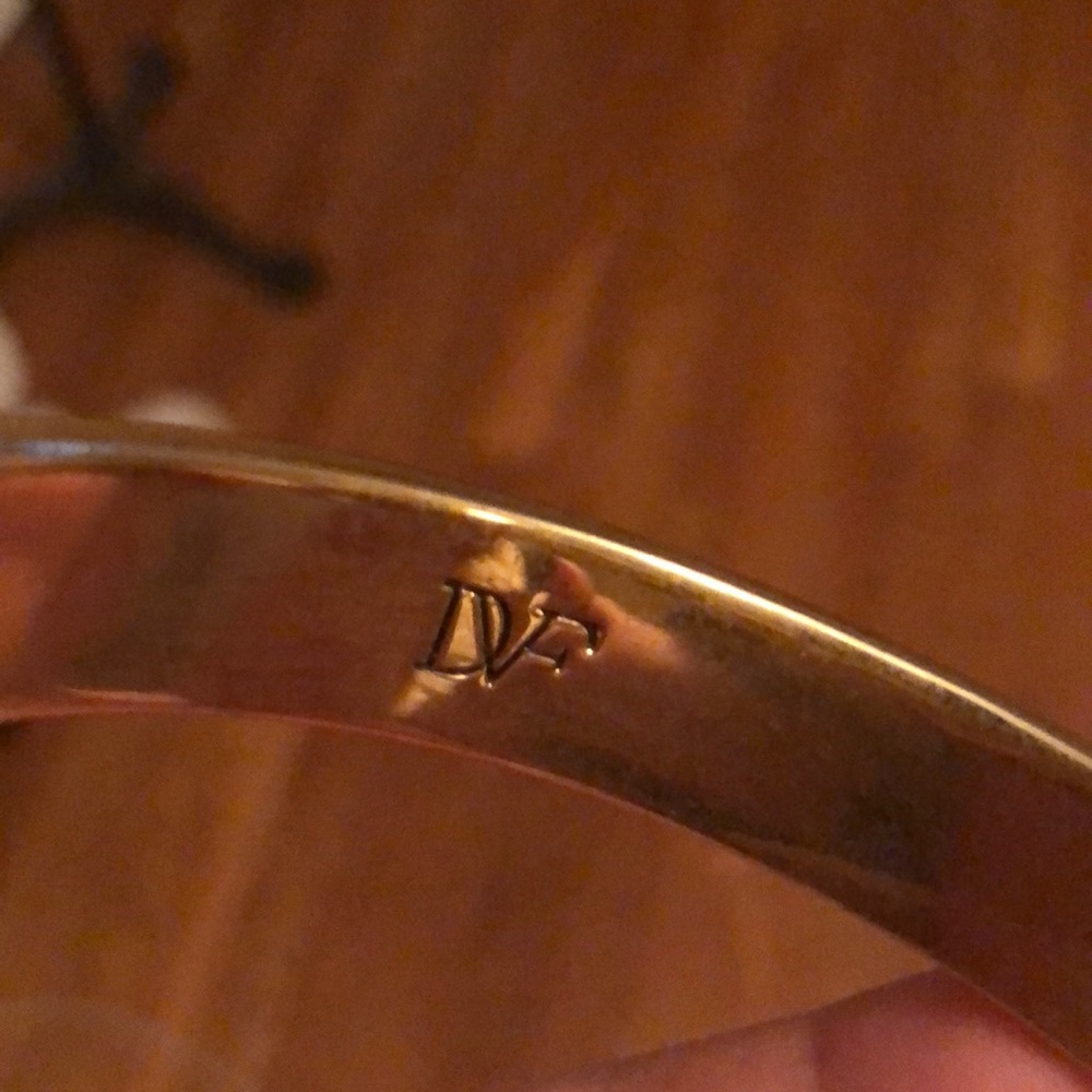 Bangle - Picture 2 of 2